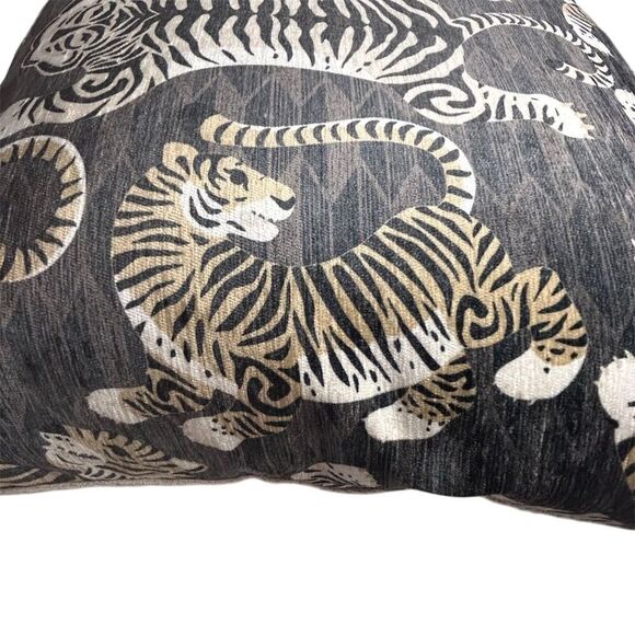 Canaan Exotic Tiger Print Embroidered Throw Pillow 22"x22" Multicolor - Picture 7 of 10